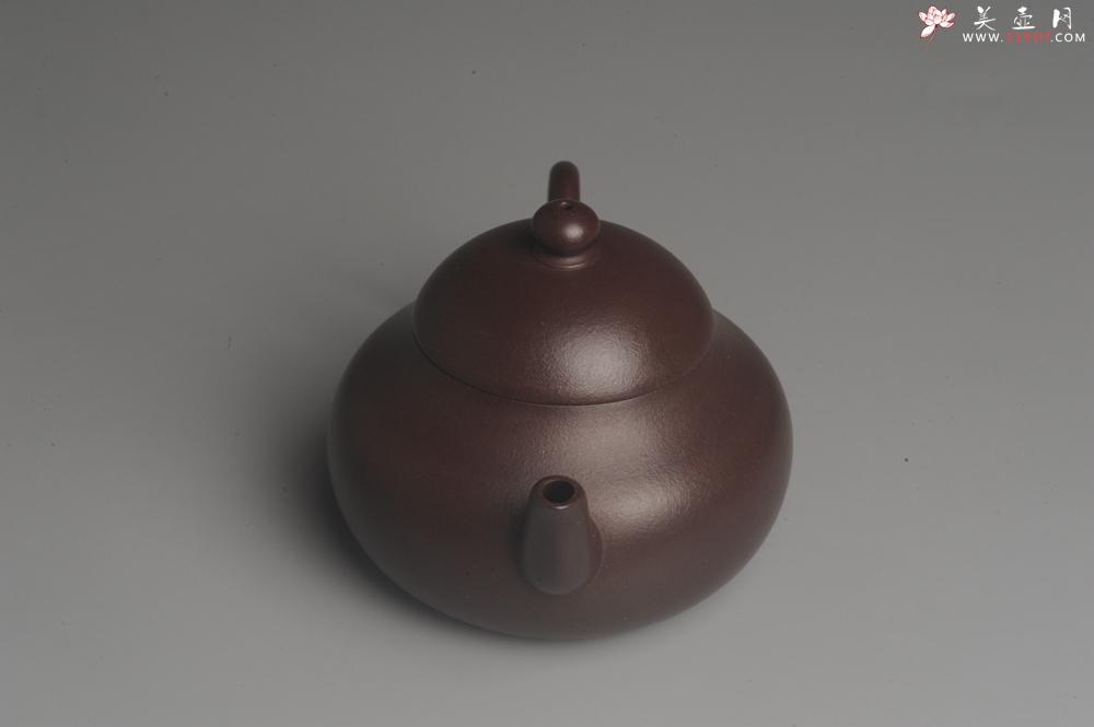紫砂壶图片：实力派高工龚涛平摹古全手工薄胎老紫泥梨形 泥料特油润 收藏重器 - 全手工紫砂壶网