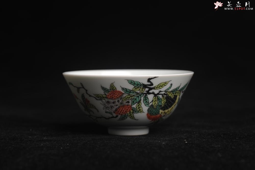 紫砂壶图片：玄辰器 精品古彩 石榴多子多福 笑口常开 主人杯压手杯二式 景德镇茶杯 茶人醉爱 - 全手工紫砂壶网