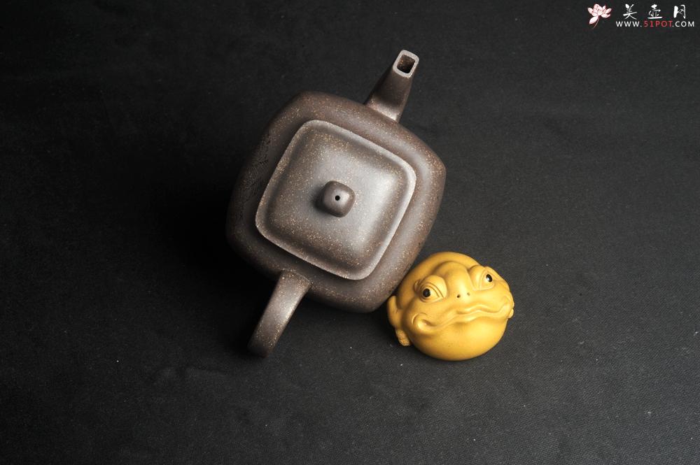 紫砂壶图片：实力派张海艳 全手工油润老青灰段泥重器鸣远四方 气势磅礴 用心之作 装饰人物特文气 - 全手工紫砂壶网