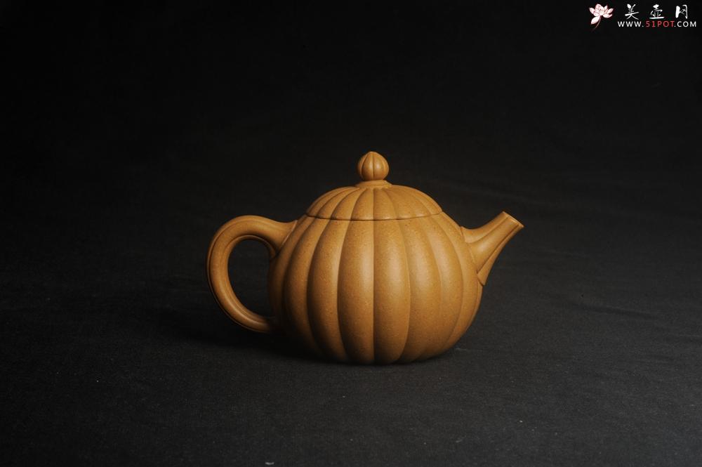 紫砂壶图片：实力派张海艳精工实力之作全手工菊瓣西施壶 壶特好 - 全手工紫砂壶网