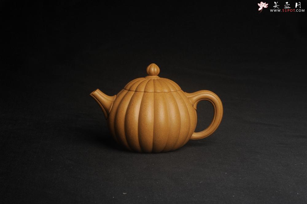紫砂壶图片：实力派张海艳精工实力之作全手工菊瓣西施壶 壶特好 - 全手工紫砂壶网