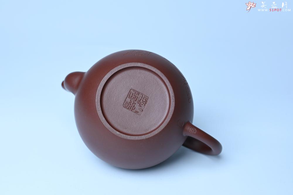 紫砂壶图片：油润黄龙山4号深井红皮龙 全手工高灯壶 文气装饰人物 道法自然 - 全手工紫砂壶网