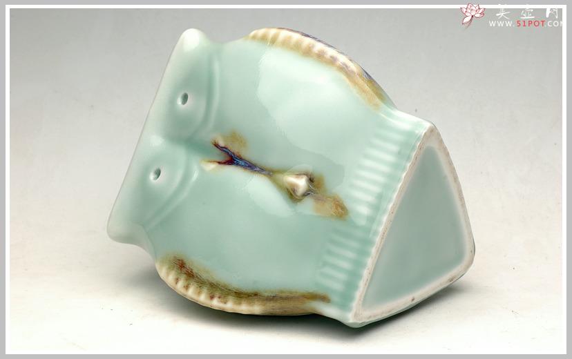 紫砂壶图片：宜兴青瓷-鱼乐文房杂件 - 美壶网