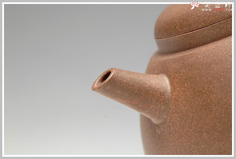 紫砂壶图片：经典 拙味 全手浅刻山水龙蛋 - 美壶网