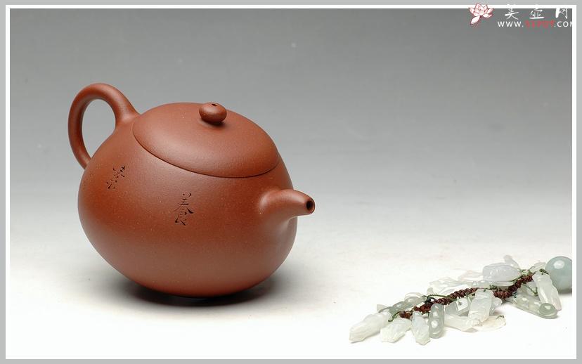 紫砂壶图片：清新雅致 墨陶装饰   全手西施 实力尹君峰经典作品 - 美壶网