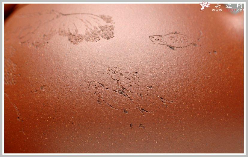 紫砂壶图片：清新雅致 墨陶装饰   全手西施 实力尹君峰经典作品 - 美壶网