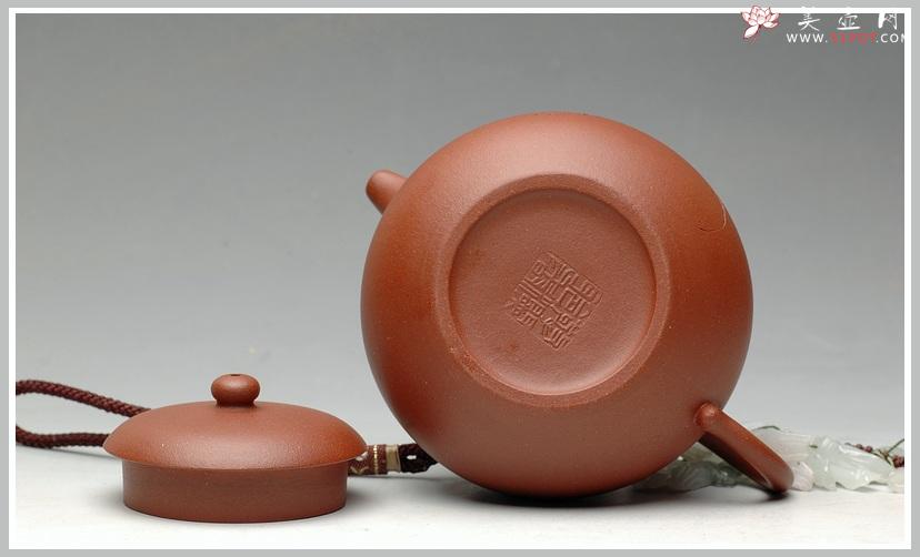 紫砂壶图片：清新雅致 墨陶装饰   全手西施 实力尹君峰经典作品 - 美壶网