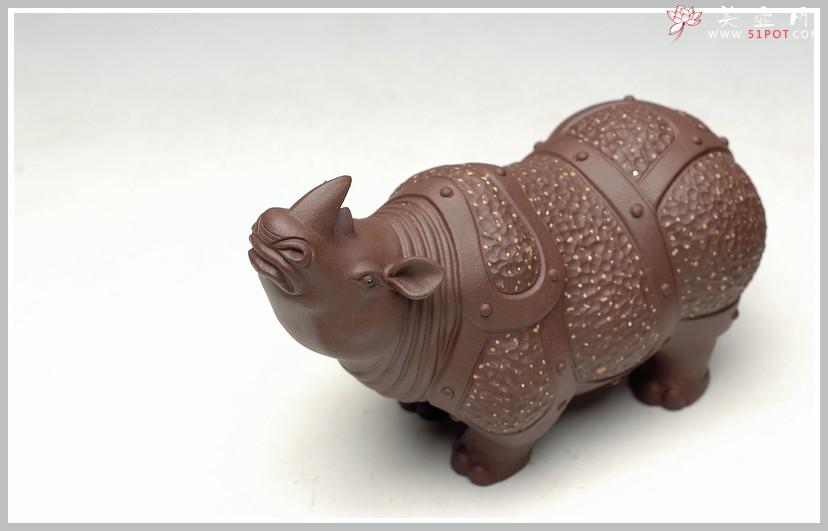 紫砂壶图片：铺金砂 精工 战牛 茶宠 - 美壶网