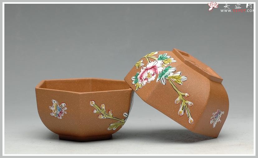 紫砂壶图片：牡丹蝴蝶 点彩 六方品茗杯 - 美壶网