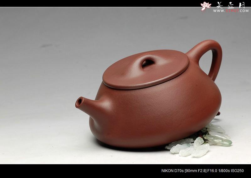 紫砂壶图片：器形周正 饱满精神  全手中石瓢 - 美壶网