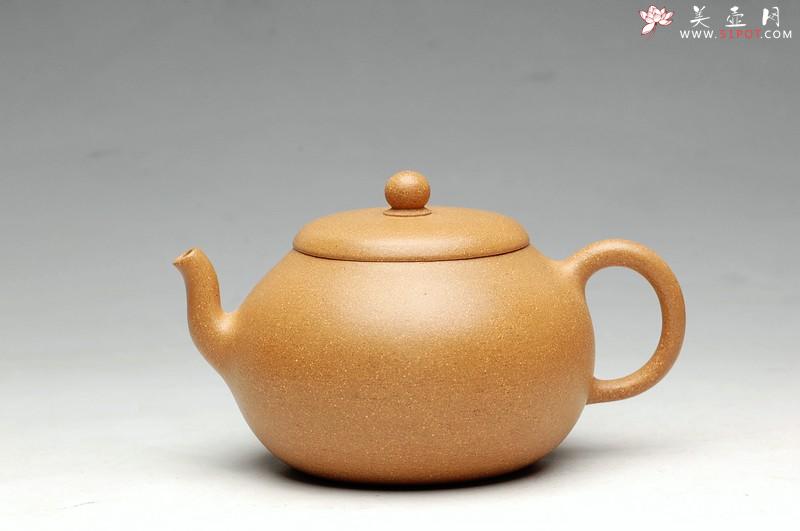 紫砂壶图片:拙与灵并存 追摹古风 优质段泥 全手汲泉 何卫枫新品 - 美壶网