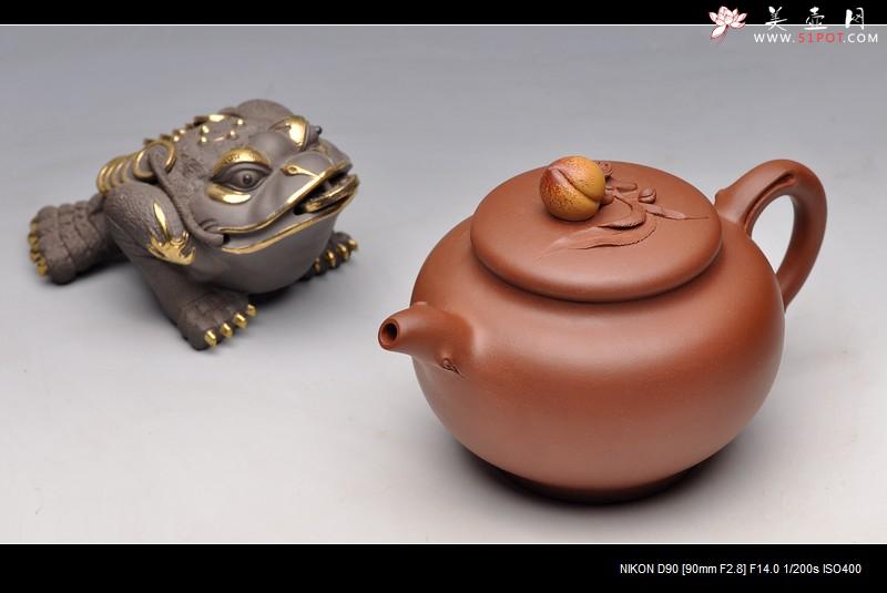 紫砂壶图片：做工细腻 饱满大气 优质底料掇寿（祝寿） - 美壶网