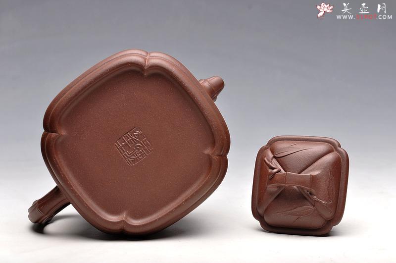 紫砂壶图片：融合方器、花货、筋囊融为一体 更显大气 新四方竹段 - 美壶网