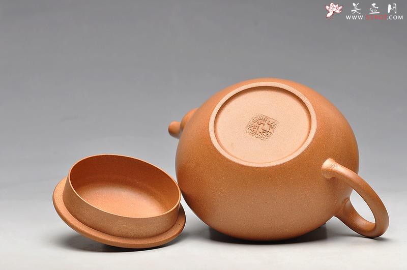 紫砂壶图片：线条流畅 优美 精品老段泥 全手儒行 - 美壶网