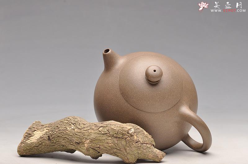 紫砂壶图片：古朴神韵 清雅圆融 全手老味文旦 尹君峰新作 - 美壶网