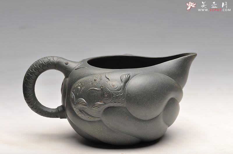 紫砂壶图片： 鱼化龙公道杯 仅1件 已出 - 美壶网