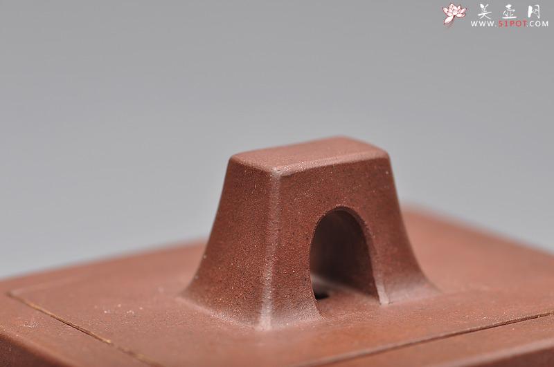 紫砂壶图片：精品 浑厚飘逸 气度非凡 全手工方中云壶一对 - 美壶网