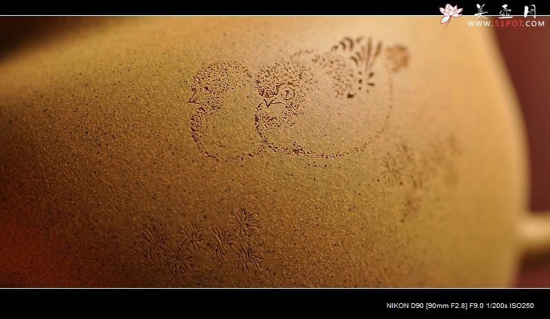 紫砂壶图片：线条流畅 挺拔优雅 全手迎春 墨陶装饰王翔鸟 - 美壶网