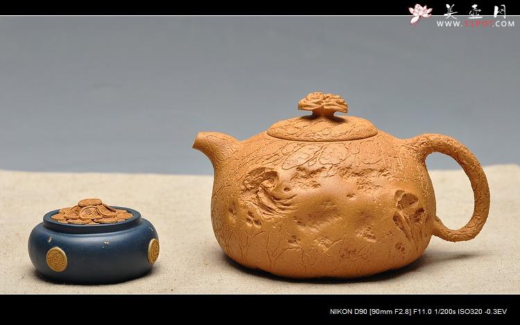 紫砂壶图片：老段泥 古朴灵气 融然  全手工灵芝龚春 瓜纽龚春 - 美壶网