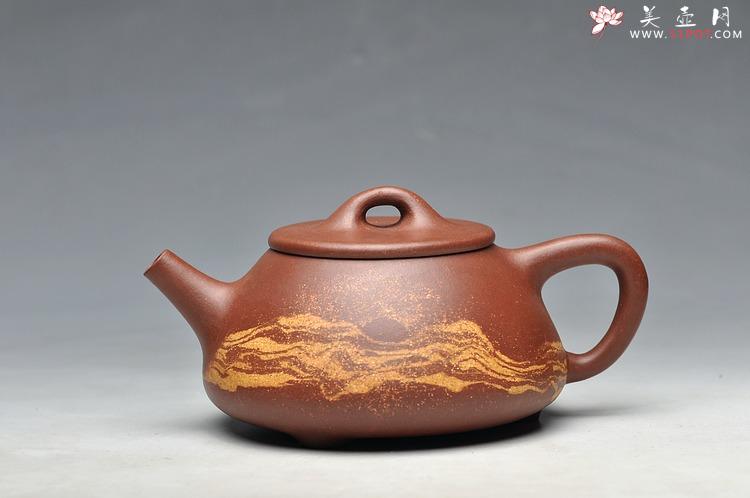 紫砂壶图片：通透绞泥 规整挺拔 耐品 平盖小石瓢 - 美壶网