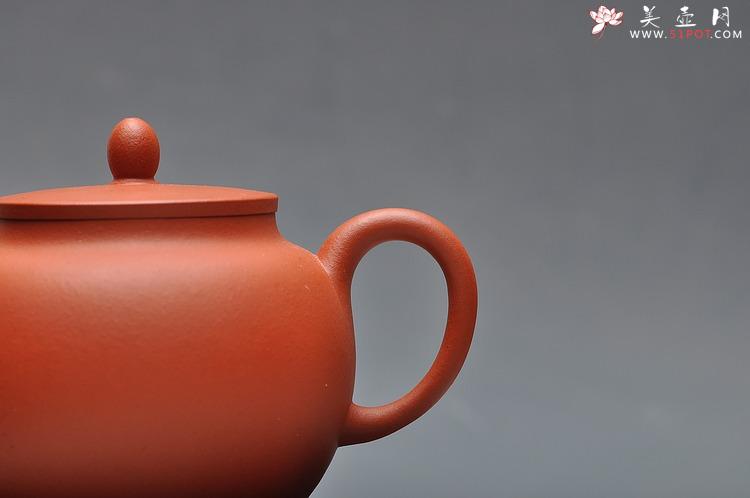 紫砂壶图片：线条流畅 挺拔优雅 全手红泥迎春 静如处子 - 美壶网