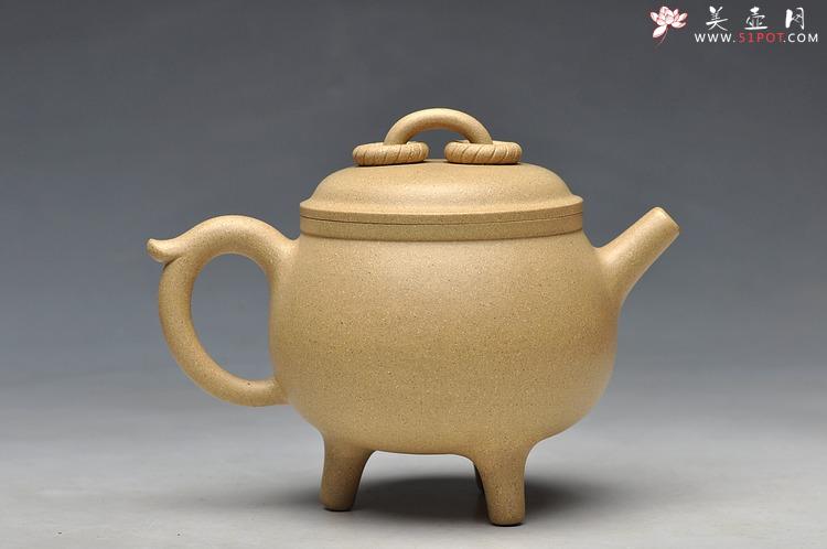 紫砂壶图片:三足串顶 美壶网供料 优质本绿 挺拔俊秀 - 美壶网