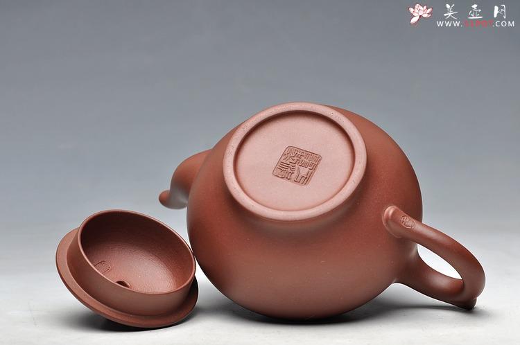 紫砂壶图片：泥色优雅 经典传承 顾派风格 紫泥全手笑樱 - 美壶网
