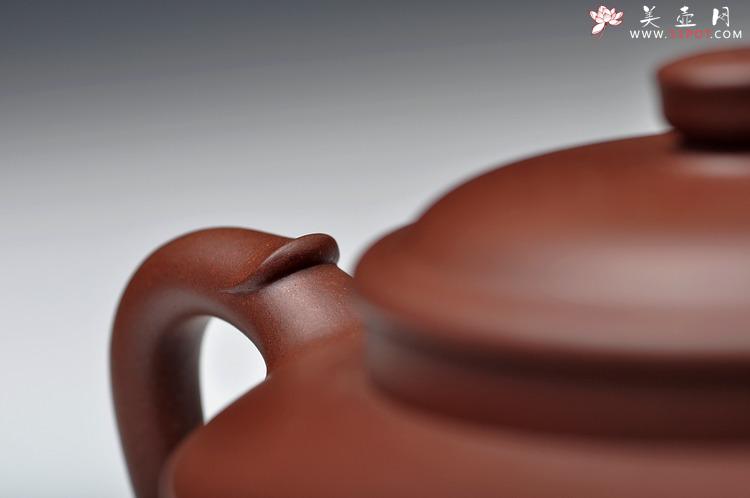 紫砂壶图片：砂料迷人 稳重而优雅 精品 全手玉锺 - 美壶网