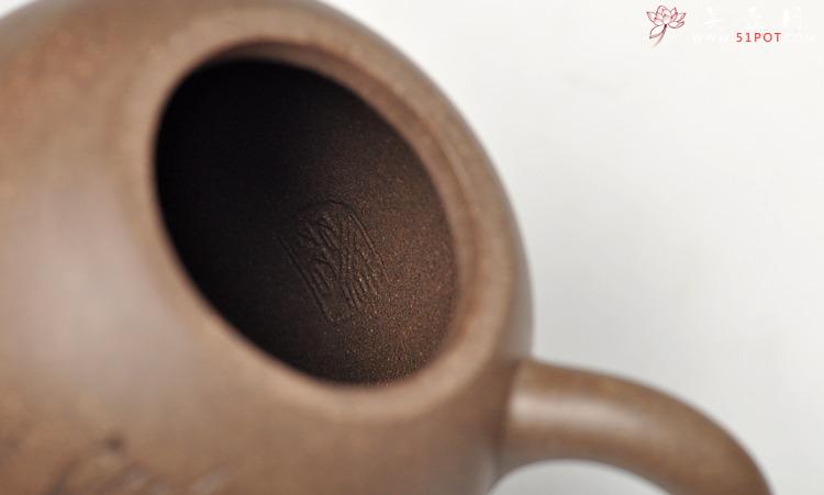 紫砂壶图片：高振宇风格 全手禅曲 清秀俊雅 张听刚装饰 - 美壶网