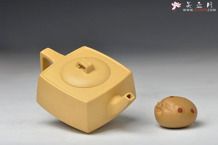 紫砂壶图片：何卫枫最新力作 全手本绿砂四方 挺拔舒展 适合绿茶 - 美壶网