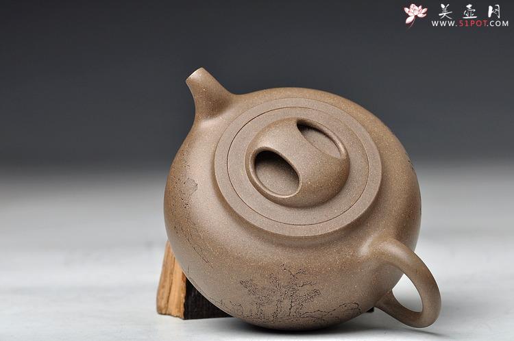 紫砂壶图片：国助和石精刻  玉成窑风格 全手归隐 更加耐品 - 美壶网