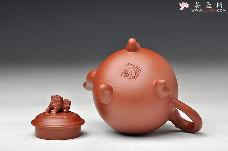 紫砂壶图片：昂然有力 手工点砂 全手三足瑞兽 真金点睛有气势 - 美壶网