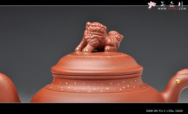 紫砂壶图片：昂然有力 手工点砂 全手三足瑞兽 真金点睛有气势 - 美壶网