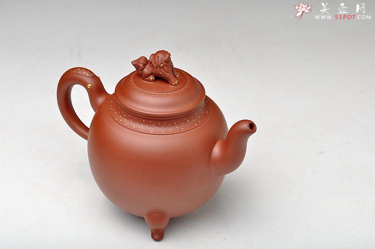 紫砂壶图片：昂然有力 手工点砂 全手三足瑞兽 真金点睛有气势 - 美壶网