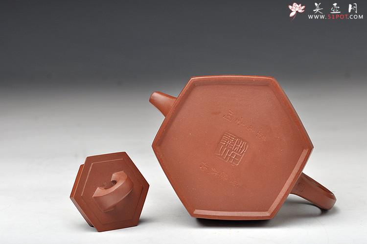 紫砂壶图片：史金妹经典代表作 全手秤砣六方 国大师李昌鸿即兴装饰 - 美壶网