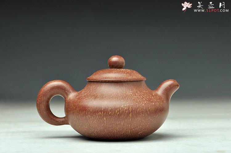 紫砂壶图片：蓄势内敛 趣味盎然 全手婉珠 创新技法表现 非常有味道~  紫泥和段泥两种 - 美壶网