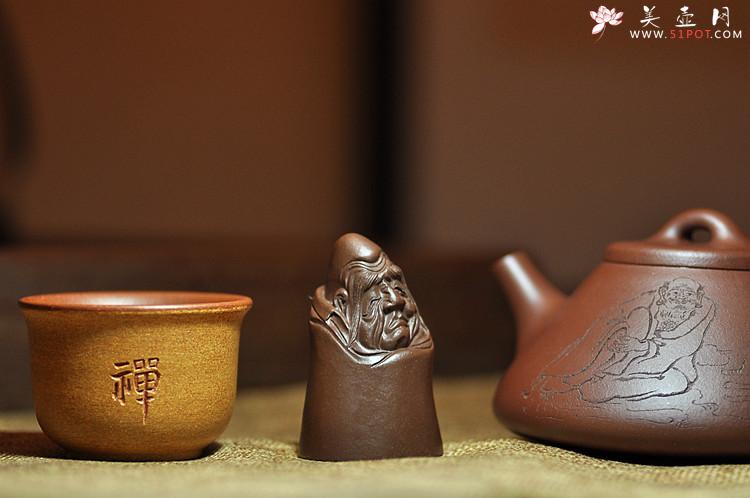 紫砂壶图片：石丁最新作品 清韵杯 装饰古味瓶兰 - 美壶网