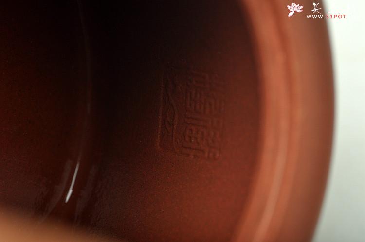 紫砂壶图片：顶级老料 挺拔俊秀 全手曼生提梁 仅此一件不接受定做 - 美壶网