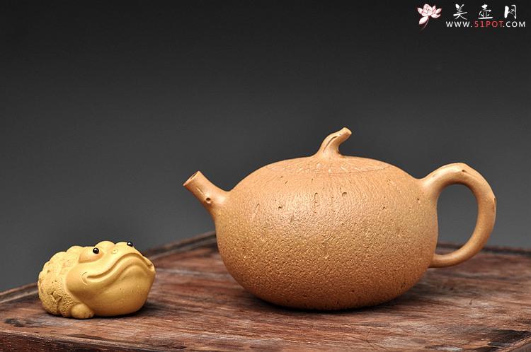 紫砂壶图片：蔡岩峰代表作 古拙中透灵气 全手工橘瓜 肌理丰润 - 美壶网