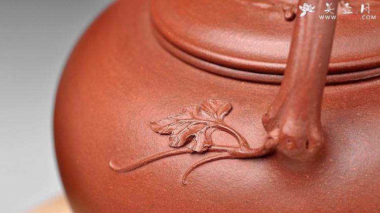 紫砂壶图片：花货奇才顾正芳 扛鼎之作 全手工丰裕提梁 飘逸大气 - 美壶网