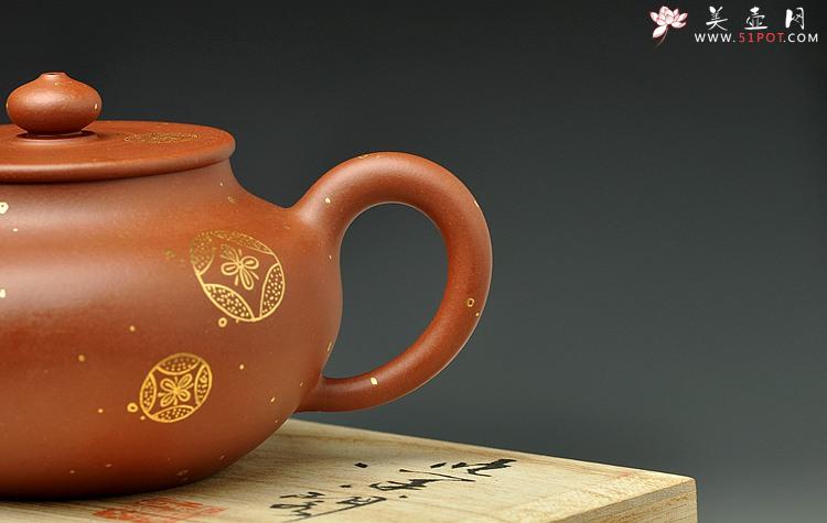 紫砂壶图片：曲峰新品 简洁明朗 全手金色年华 做工精致 - 美壶网