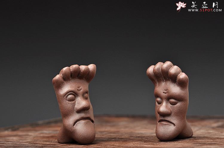 紫砂壶图片：知足之乐  一对可爱的小脚丫 让人深思遐想的茶宠 - 美壶网