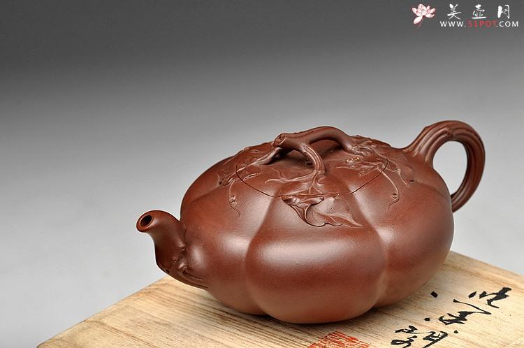 紫砂壶图片：顾正芳代表作 全手薄胎筋囊贴叶南瓜 获奖作品 线条流畅 细节精美 - 美壶网