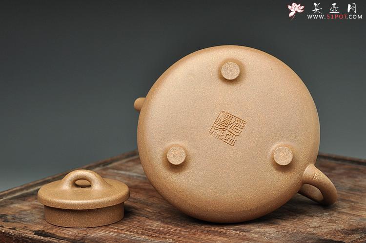 紫砂壶图片：养的透的老段 全手子冶石瓢 周正器形 仅1把 - 美壶网