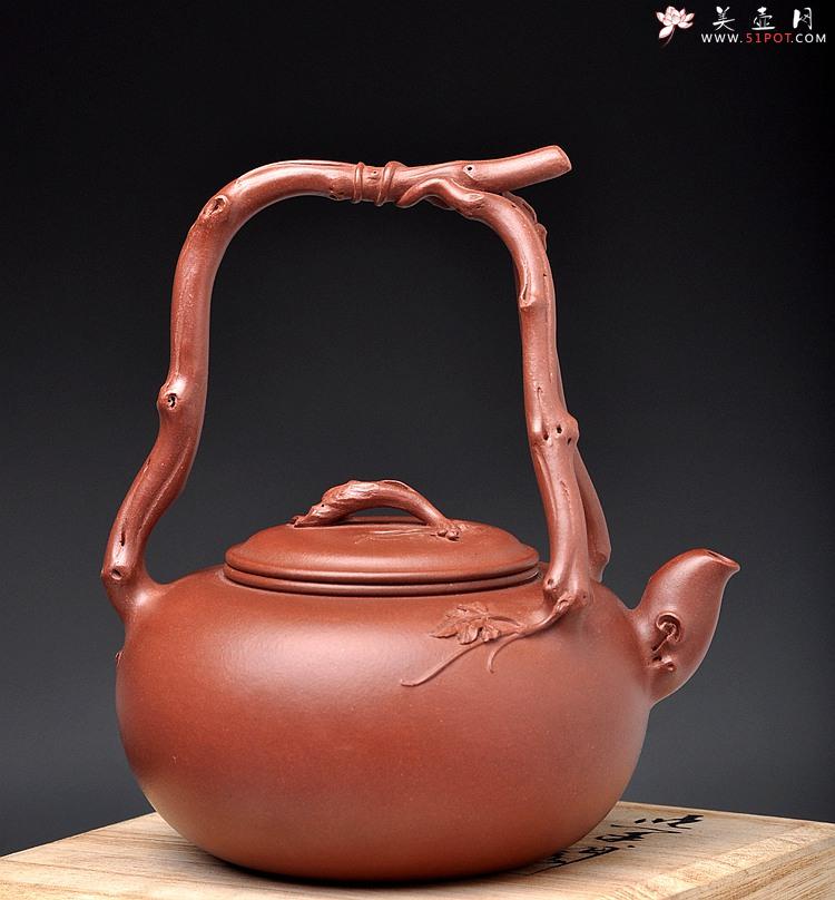 紫砂壶图片：花货奇才顾正芳 扛鼎之作 全手工丰裕提梁 飘逸大气 - 美壶网
