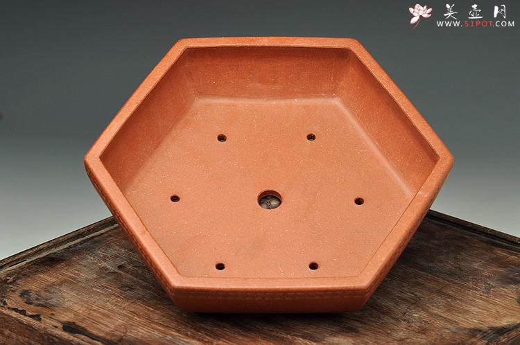 紫砂壶图片：张秋平全手六方花盆 回纹装饰 - 美壶网