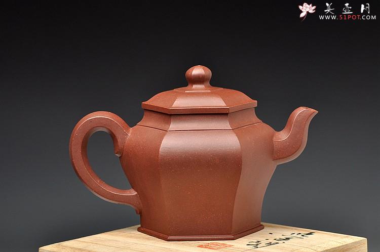 紫砂壶图片：厚重大气 线条优美 经典代表作 全手六方宫灯 - 美壶网