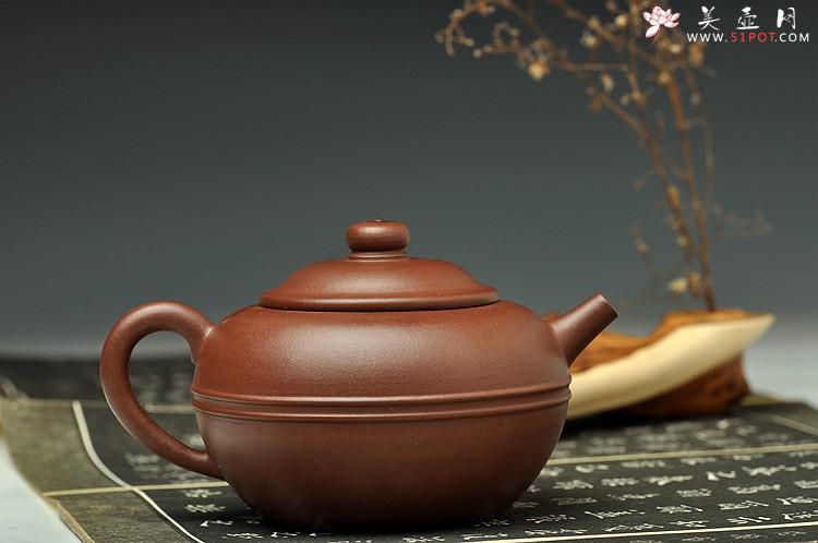 紫砂壶图片：陈腐老紫泥 全手小腰线 单片折肩 明清遗风 - 美壶网