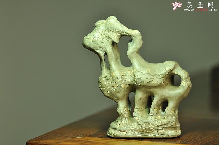 紫砂壶图片：全手作品 文房雅物 吉祥（羊）假山 - 美壶网