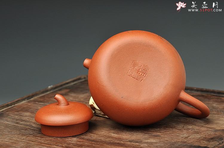 紫砂壶图片：任备安款 全手茄段 造型舒服 工笔装饰 细刻入丝  - 美壶网